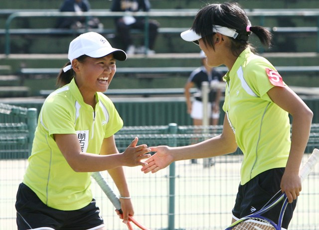 1ADAM0235.JPG - １（福岡市博多区の博多の森テニス競技場で）