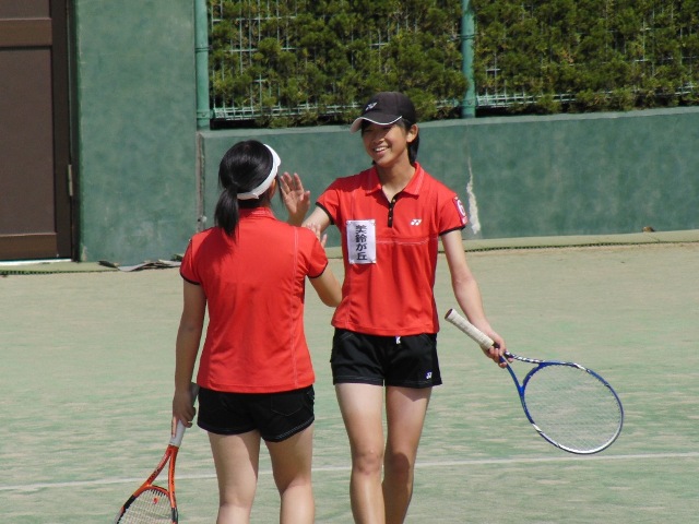 32_3_22_23.JPG - 熱戦の様子（1回戦）