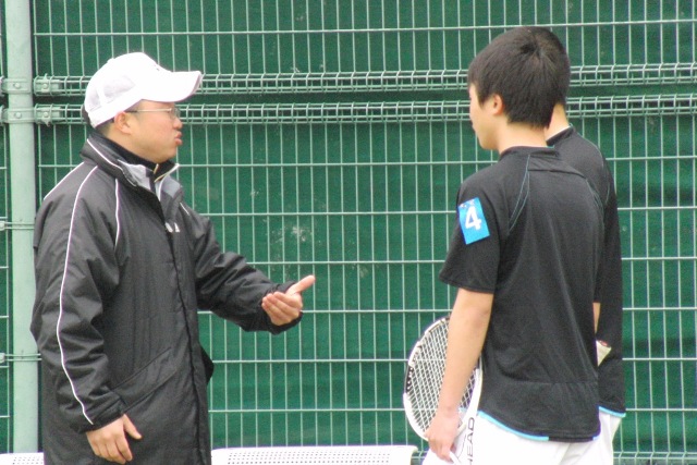 32_3_23_13.JPG - 熱戦の様子（2回戦）