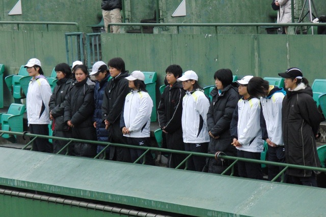 32_3_23_15.JPG - 熱戦の様子（2回戦）