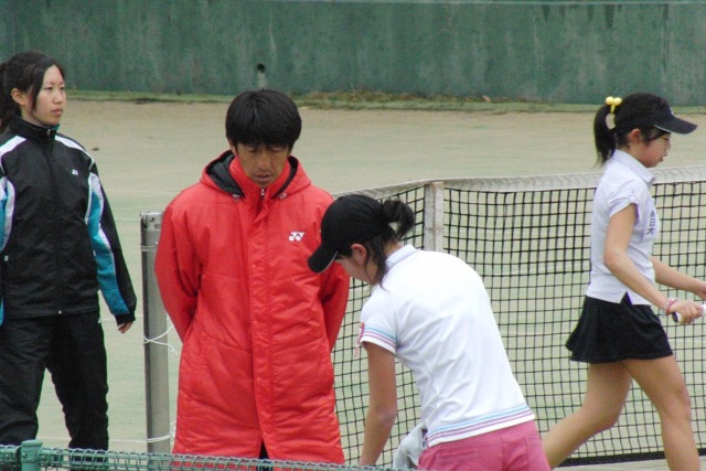 32_3_23_19.JPG - 熱戦の様子（2回戦）