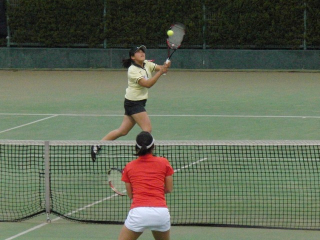 32_3_23_45.JPG - 熱戦の様子（2回戦）