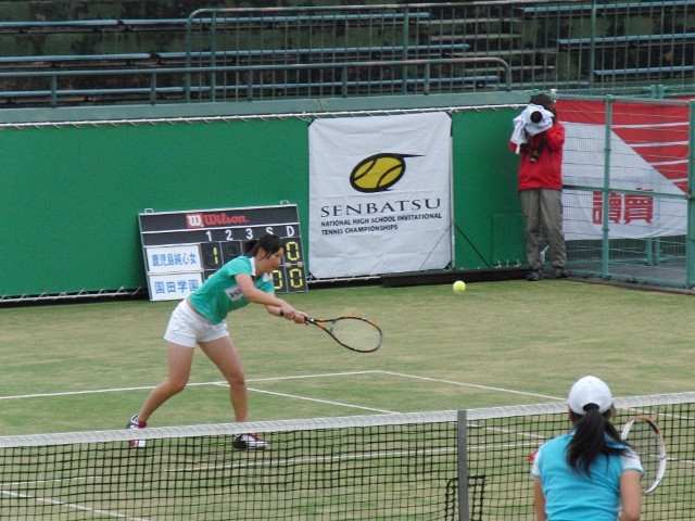 32_3_24_08.JPG - 熱戦の様子（3回戦）。悪天のため8ゲームで行われました。