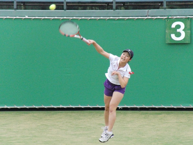 32_3_24_09.JPG - 熱戦の様子（3回戦）。悪天のため8ゲームで行われました。