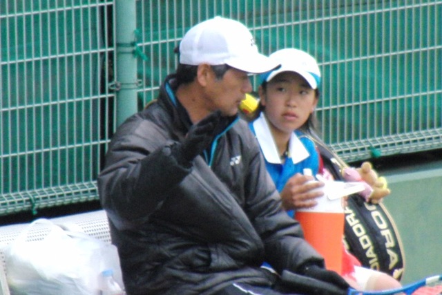 32_3_24_24.JPG - 熱戦の様子（3回戦）。悪天のため8ゲームで行われました。