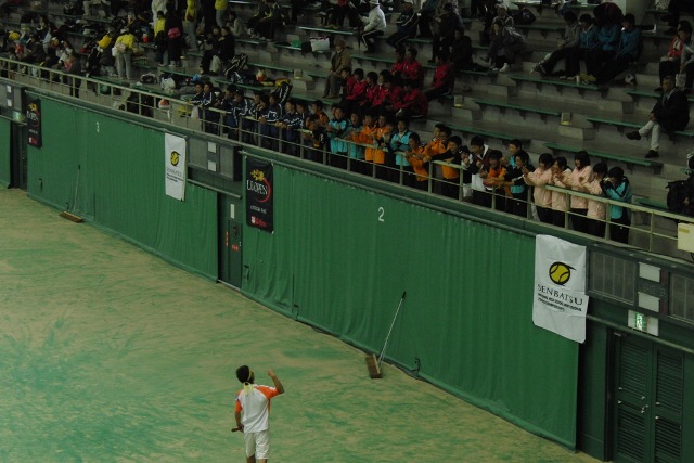 32_3_24_55.JPG - 熱戦の様子（3回戦）。悪天のため8ゲームで行われました。