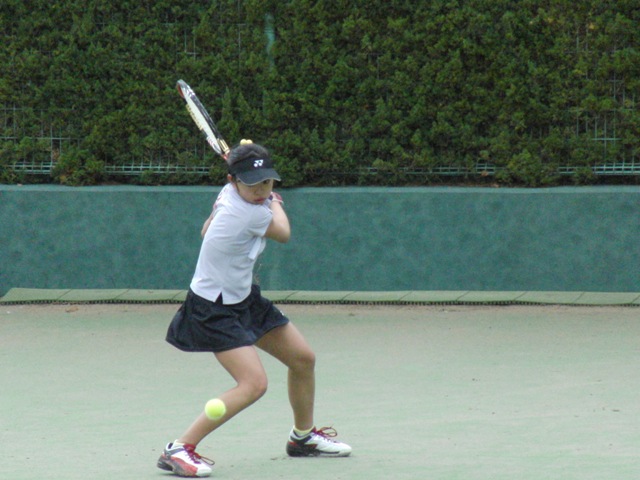 32_3_25_04.JPG - 熱戦の様子（準々決勝・準決勝）