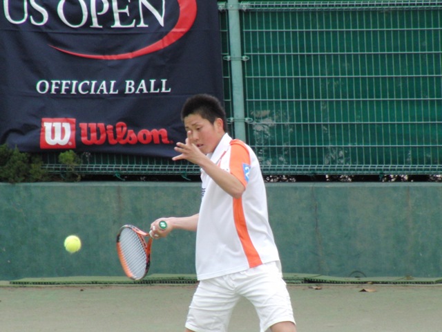 32_3_25_38.JPG - 熱戦の様子（準々決勝・準決勝）