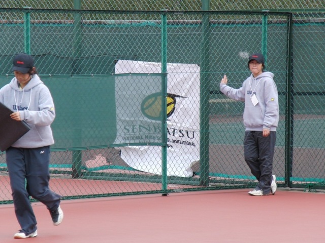 32_3_27_212.JPG - 補助員最後の後片付け。